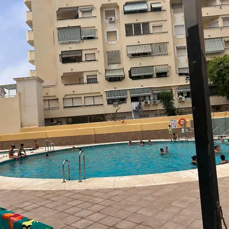 In Center טורמולינוס